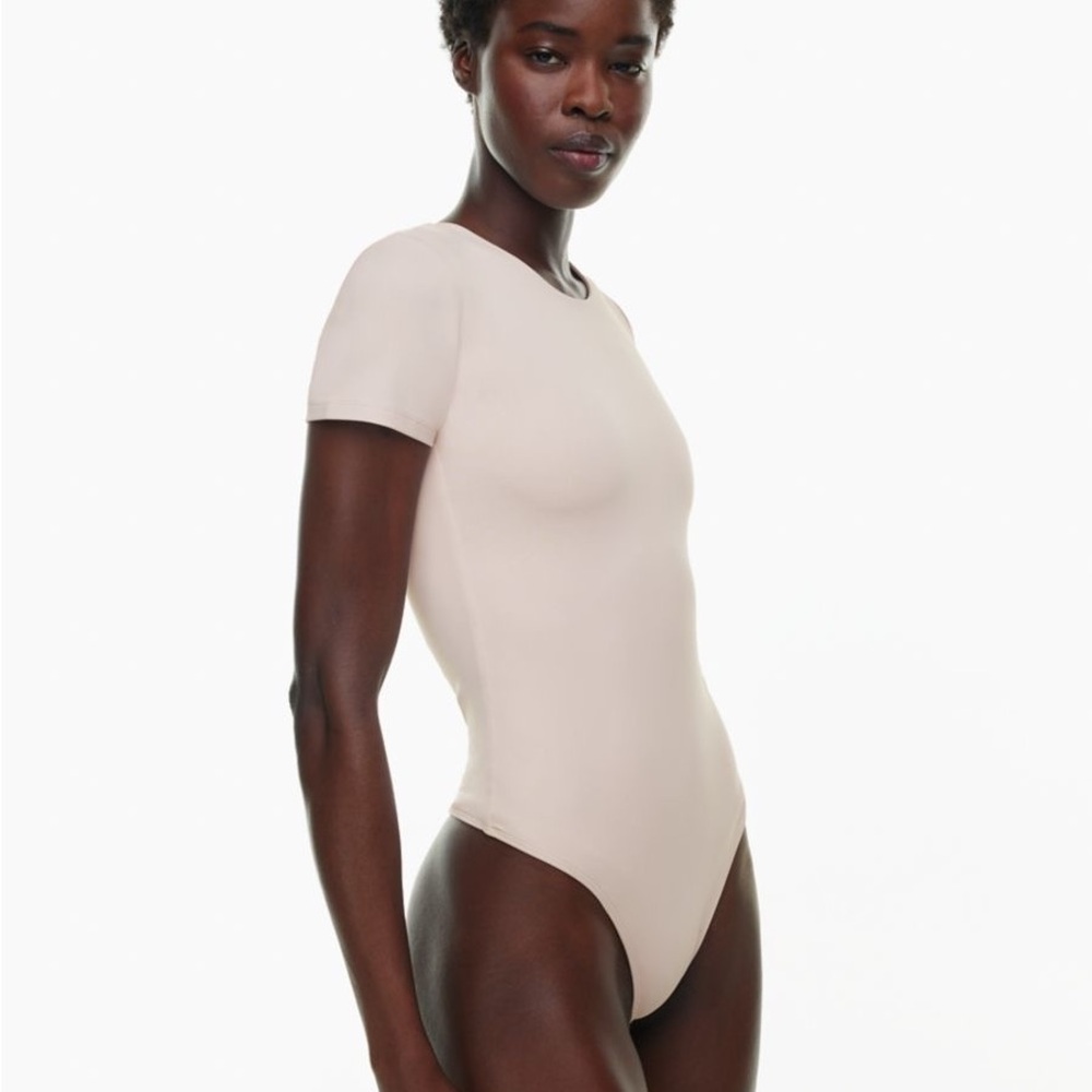 Aritzia Contour Bodysuit